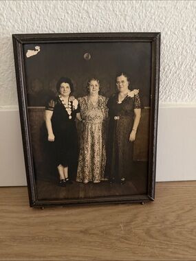 Vintage Framed Black & Sepia Portrait 9”x7”